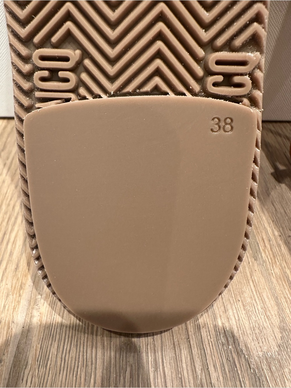 NWT Labucq Ida Sandal in Tan - Picture 10 of 13